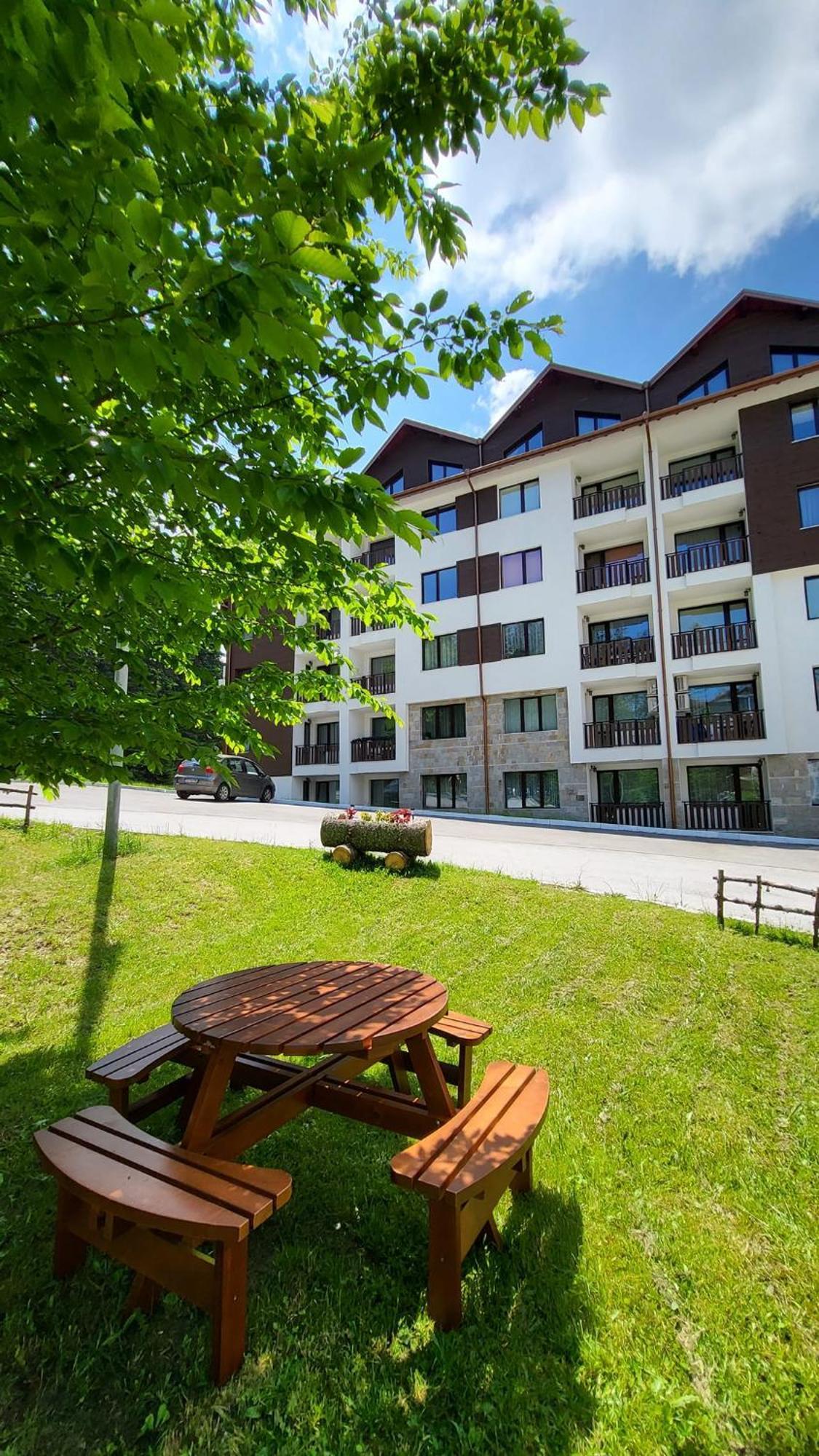 Premium Apartment In Borovets Gardens Complex Bagian luar foto